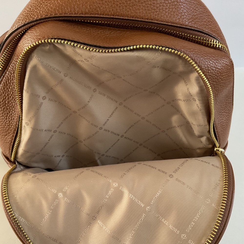 Michael Kors Adina Medium Pebbled Leather Backpack Brown Quite Luxury - Picture 11 of 16